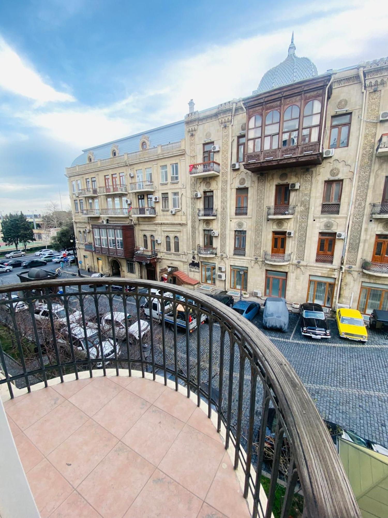 Four Seasons Apartment By Baku Housing Экстерьер фото